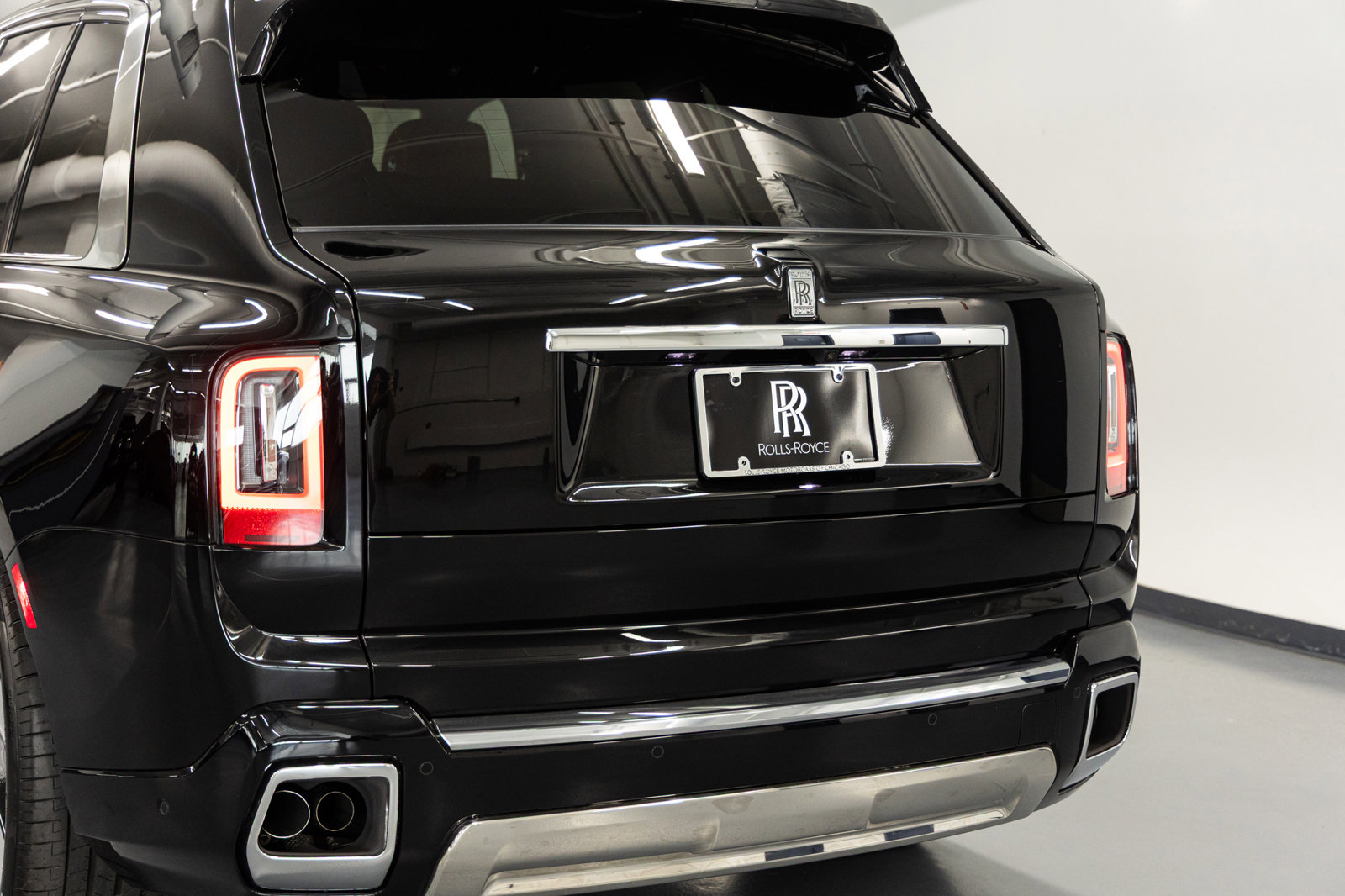 New 2026 Rolls-Royce Cullinan AWD/4WD image 18
