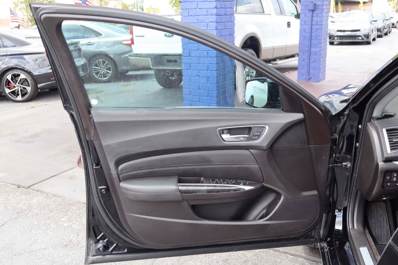 Used 2018 Acura TLX FWD image 13