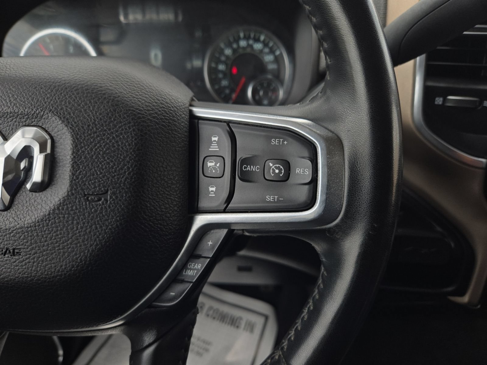 Used 2024 RAM 2500 Laramie w/ Safety Group AWD/4WD image 20