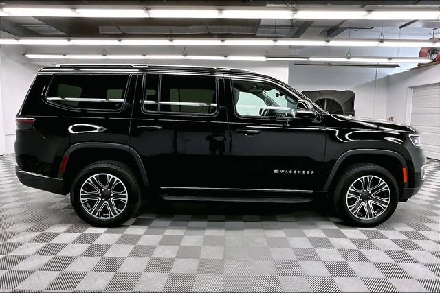 Used 2022 Jeep Wagoneer Series III w/ Rear Seat Video Group 1 AWD/4WD image 13