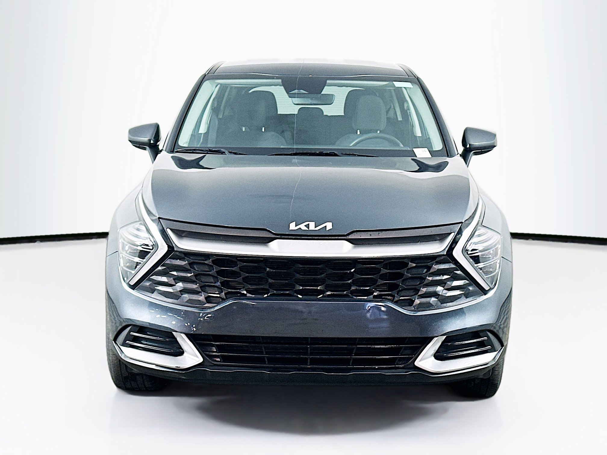 Used 2025 Kia Sportage LX AWD/4WD image 2
