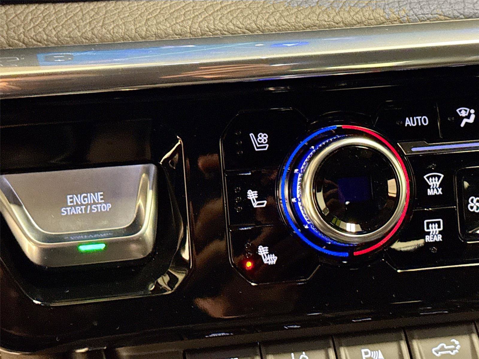 Used 2025 GMC Sierra 2500 Denali w/ Denali Reserve Package image 20