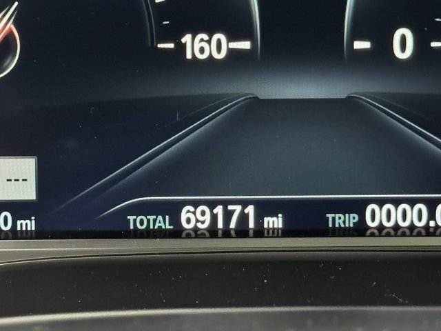 Used 2018 BMW 540i xDrive w/ Luxury Seating Package image 16