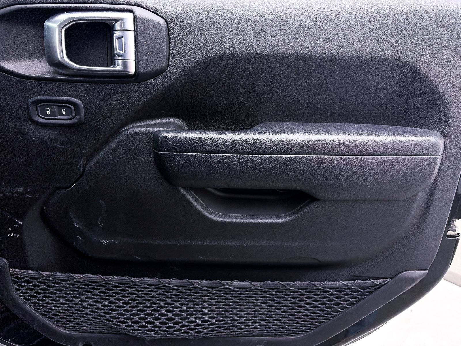 Used 2023 Jeep Wrangler Unlimited Sport AWD/4WD image 32