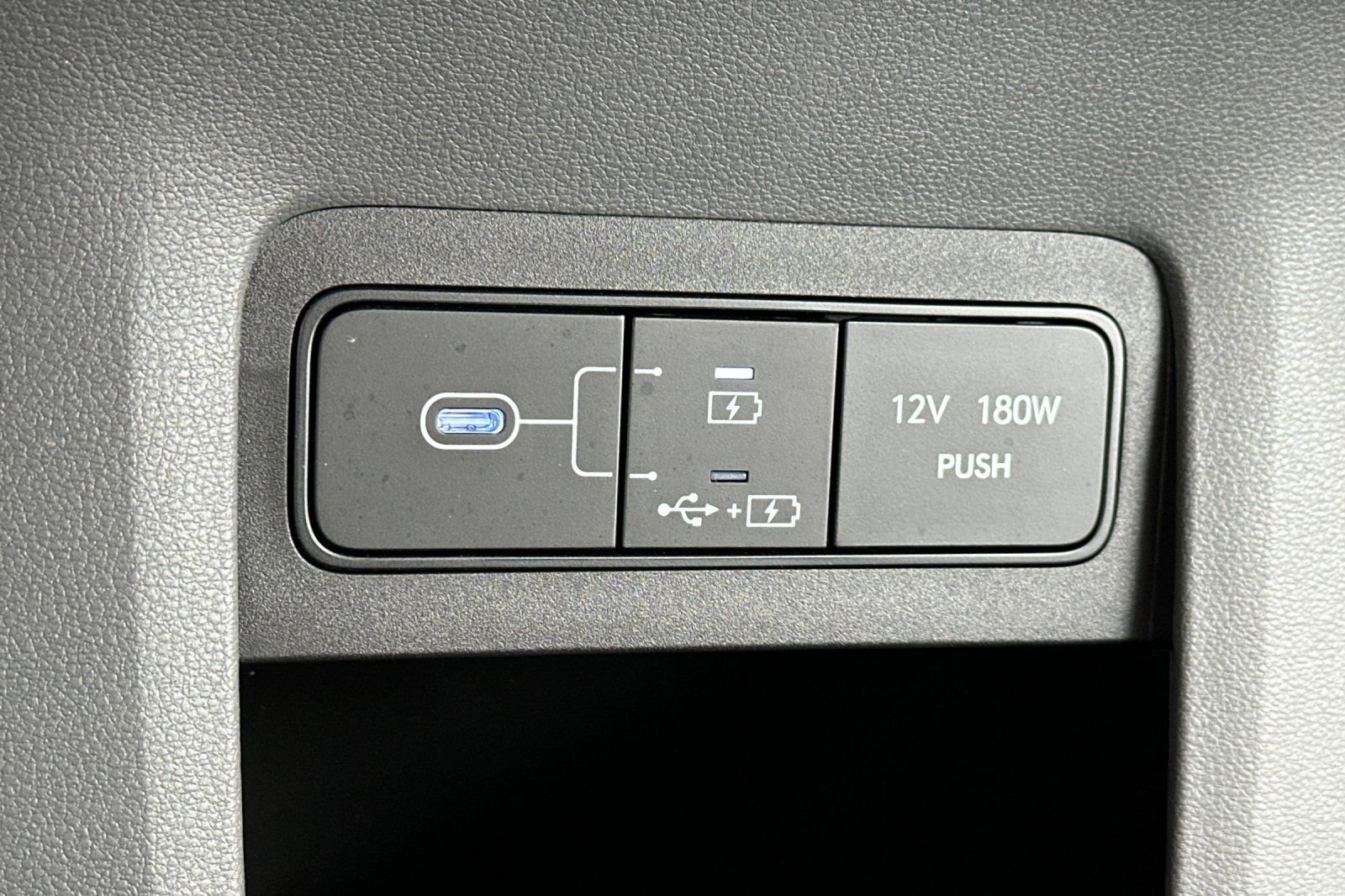 Used 2025 Hyundai Ioniq 5 SEL image 32