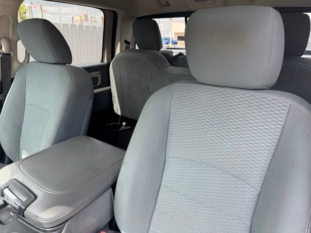 Used 2020 RAM 1500 Classic SLT AWD/4WD image 10