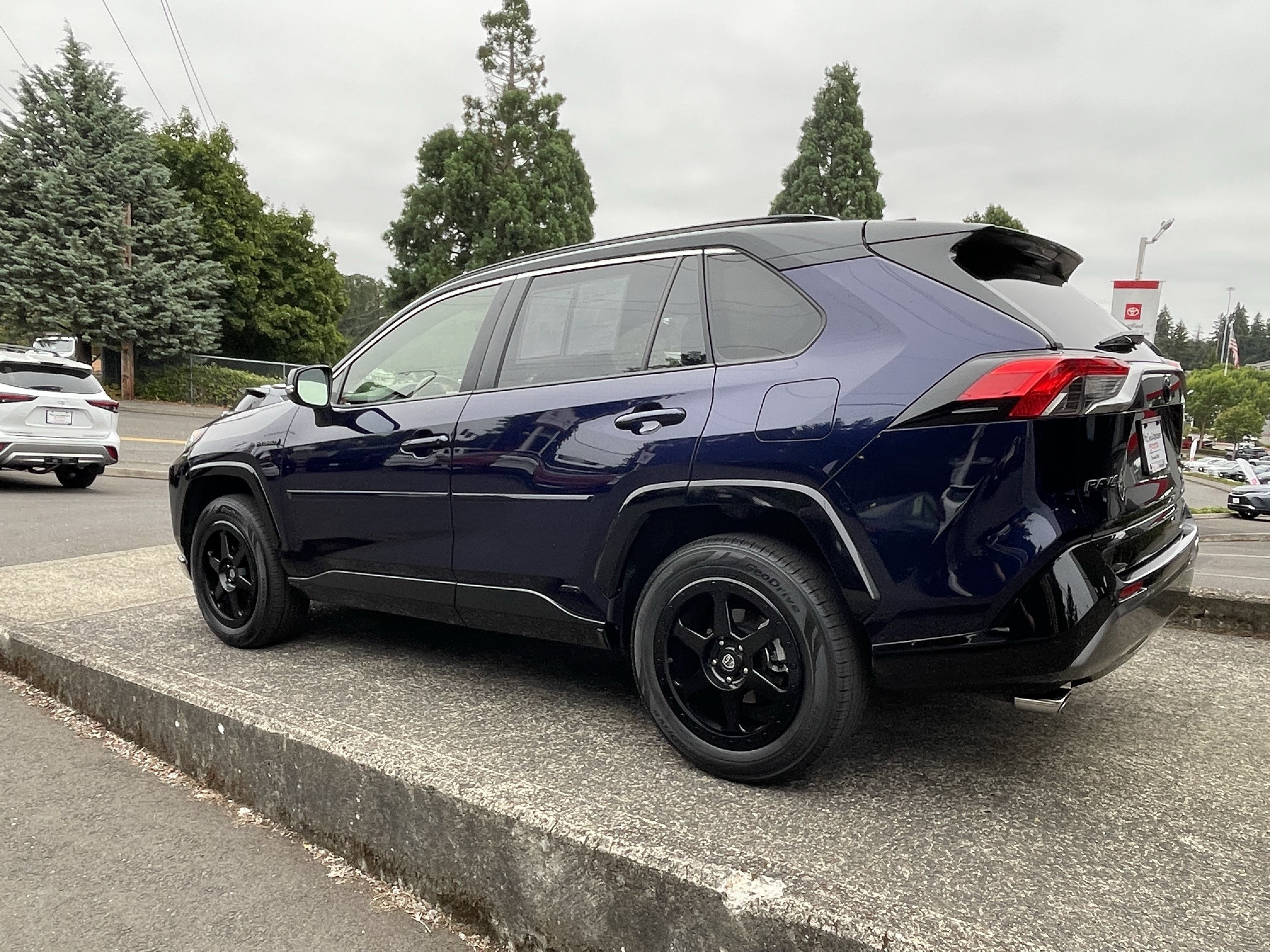 Certified 2019 Toyota RAV4 XSE AWD/4WD image 5