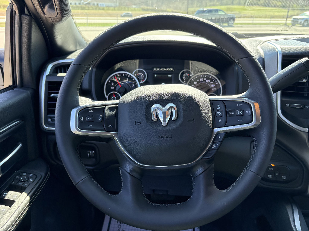 New 2026 RAM 3500 Big Horn AWD/4WD image 24
