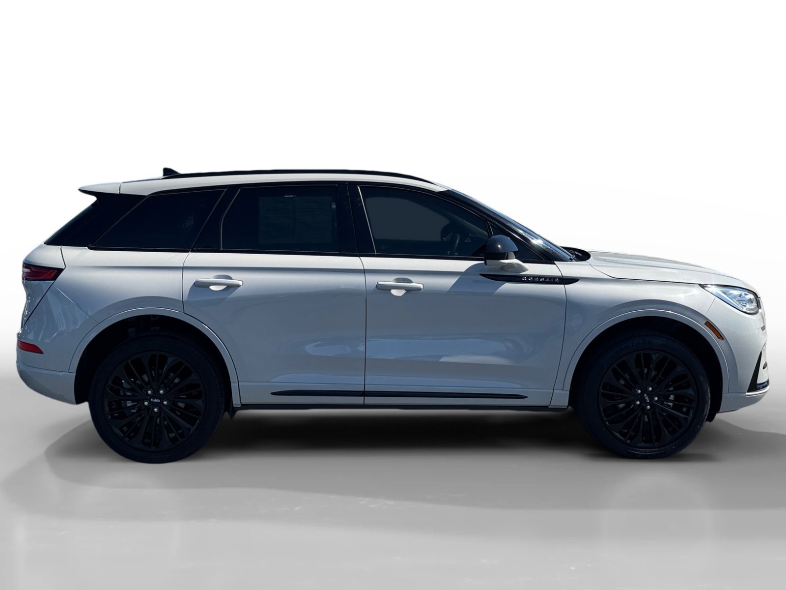 Used 2023 Lincoln Corsair Reserve FWD image 6