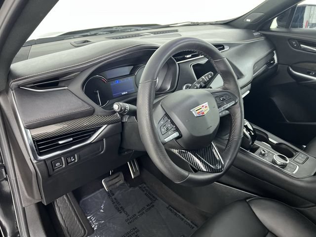 Certified 2022 Cadillac XT4 Sport AWD/4WD image 10