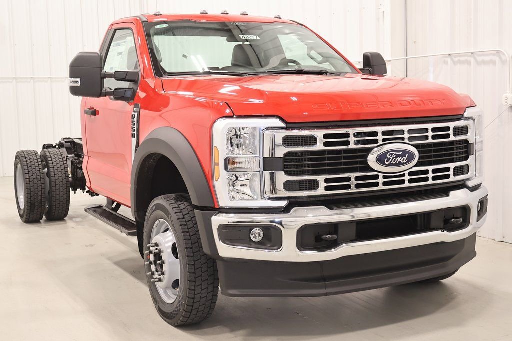 New 2026 Ford F550 4x4 Regular Cab Super Duty image 2