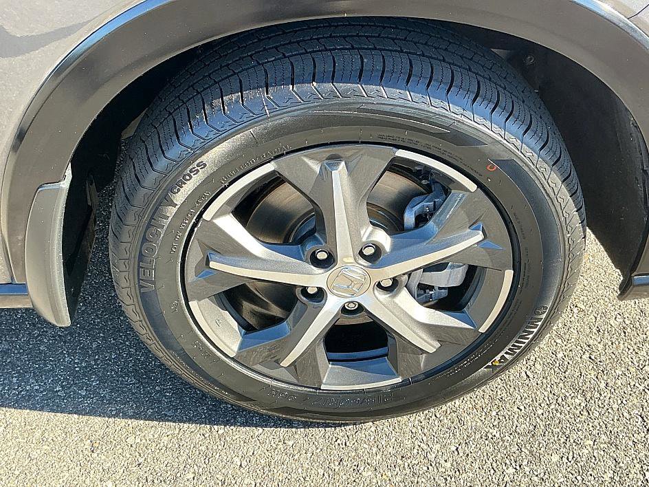 Used 2023 Honda HR-V EX-L image 10