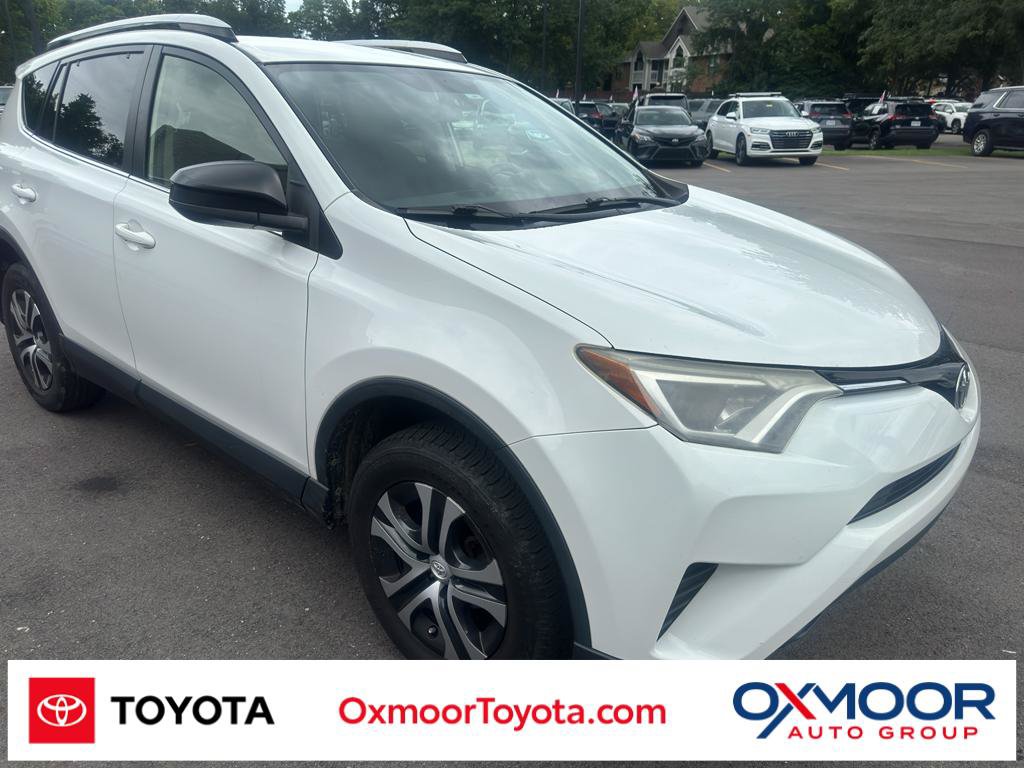Used 2016 Toyota RAV4 LE FWD video 1