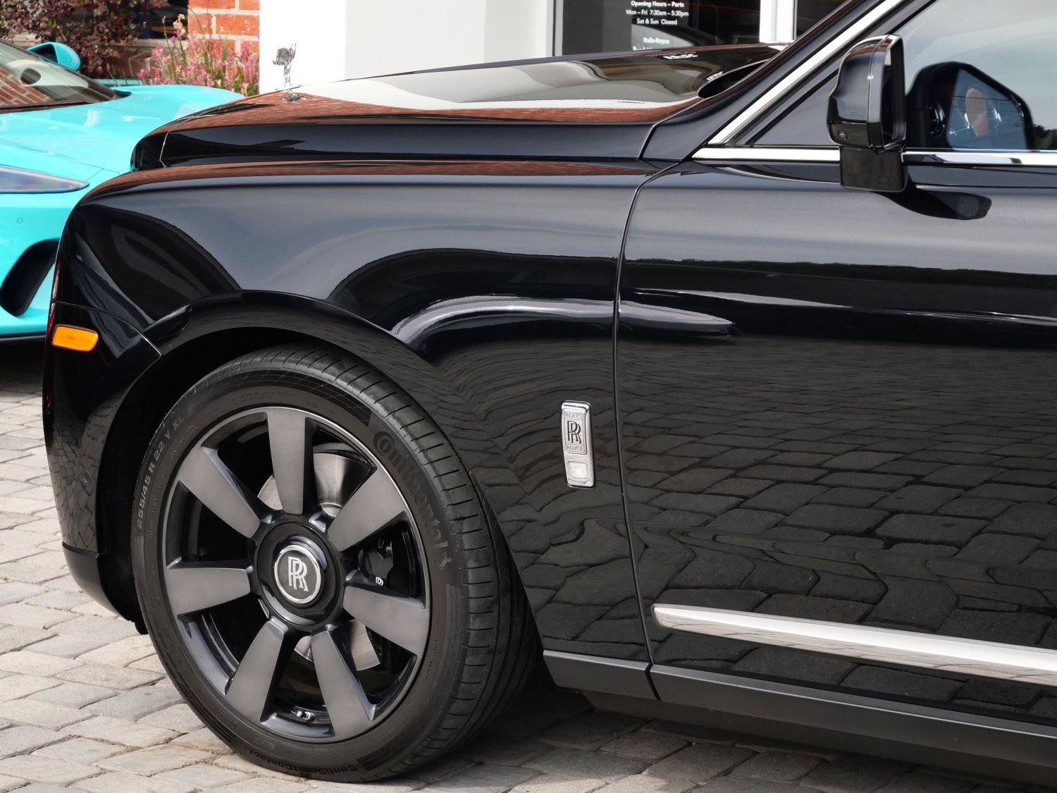 Certified 2021 Rolls-Royce Cullinan image 22