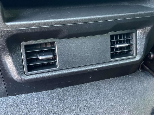 Used 2021 Chevrolet Silverado 1500 Custom Trail Boss AWD/4WD image 19