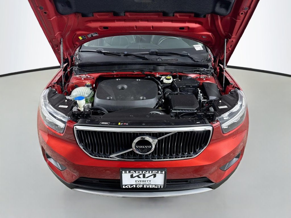 Used 2021 Volvo XC40 T5 Momentum w/ Premium Package AWD/4WD image 34