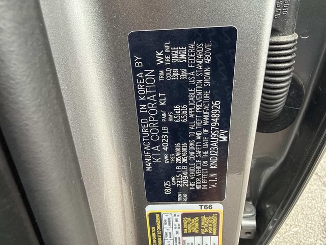 Used 2025 Kia Soul LX w/ LX Technology Package FWD image 29