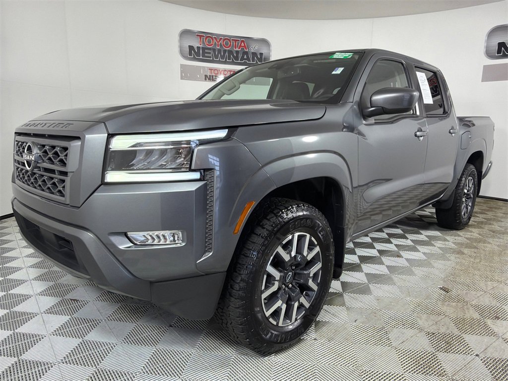 Used 2022 Nissan Frontier SV w/ SV Premium Package image 8