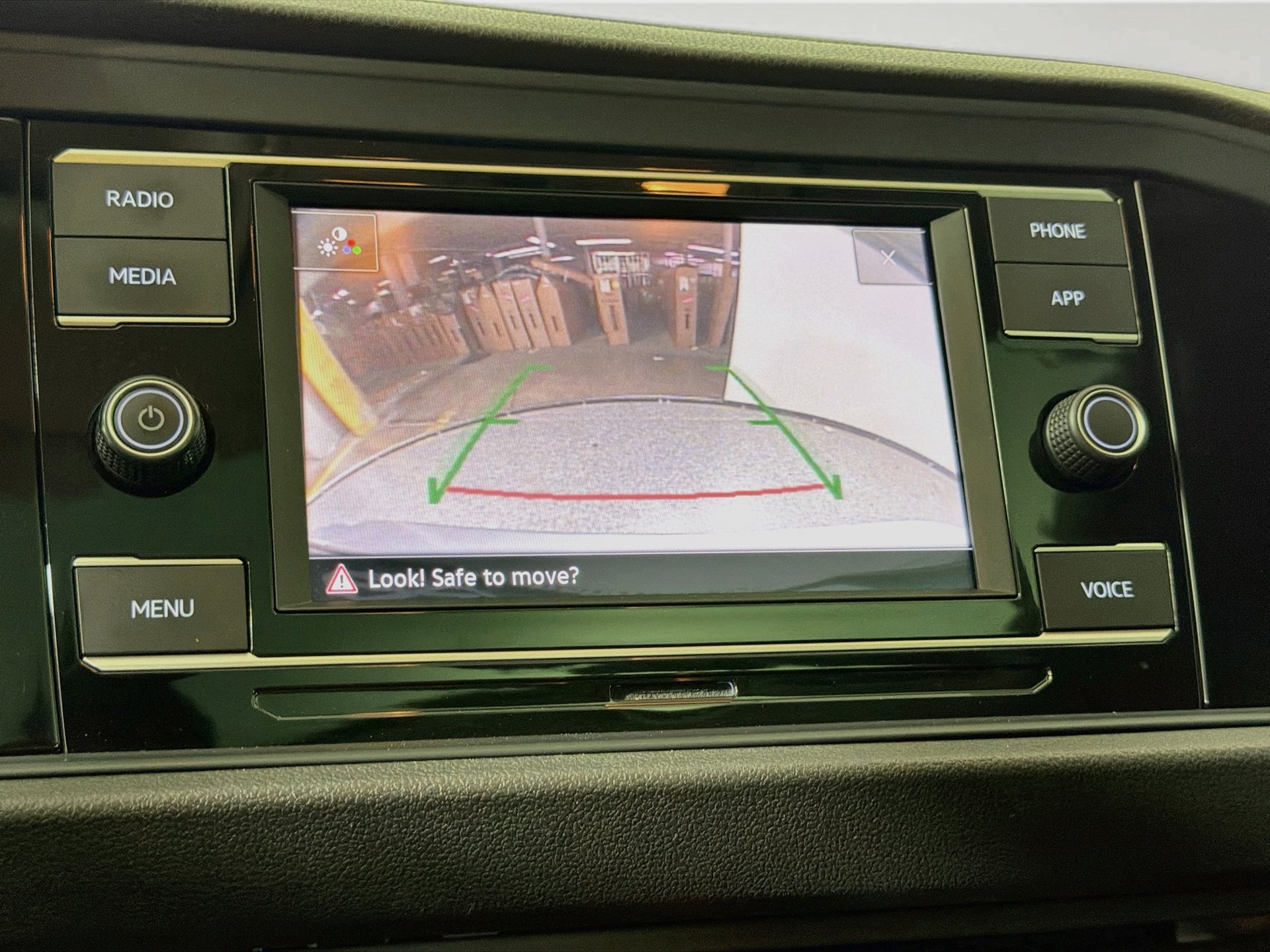 Certified 2023 Volkswagen Jetta SE FWD image 11
