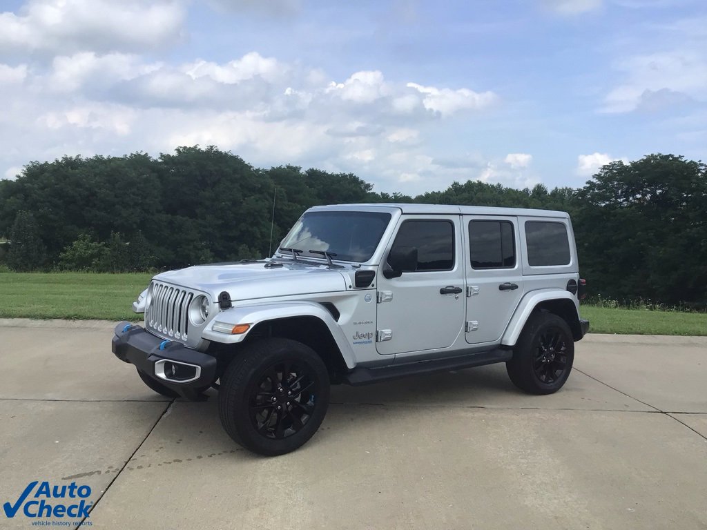 Used 2022 Jeep Wrangler Unlimited Sahara 4xe w/ Cold Weather Group image 3
