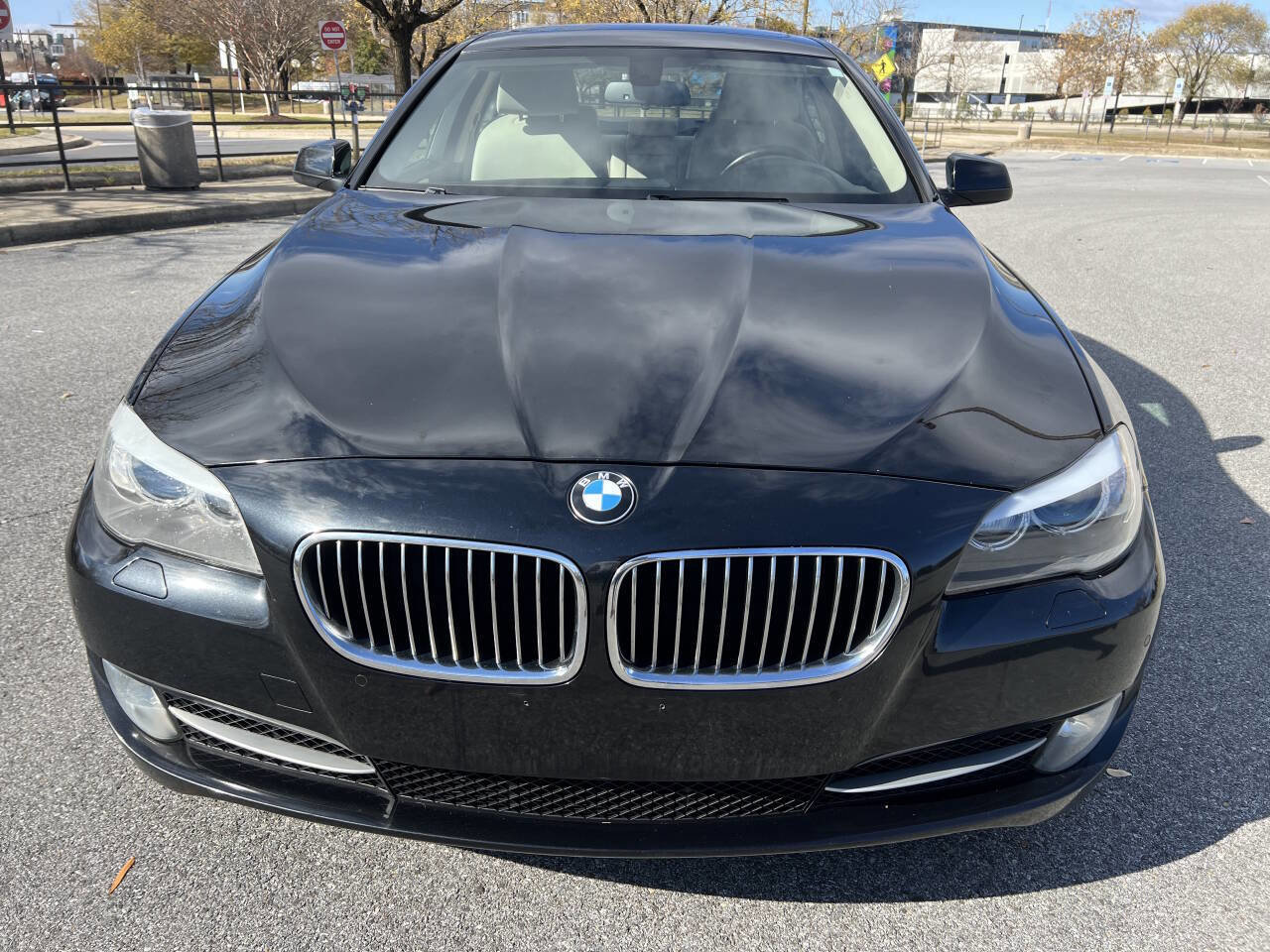 Used 2013 BMW 528i xDrive 528i xDrive AWD 4dr Sedan image 3