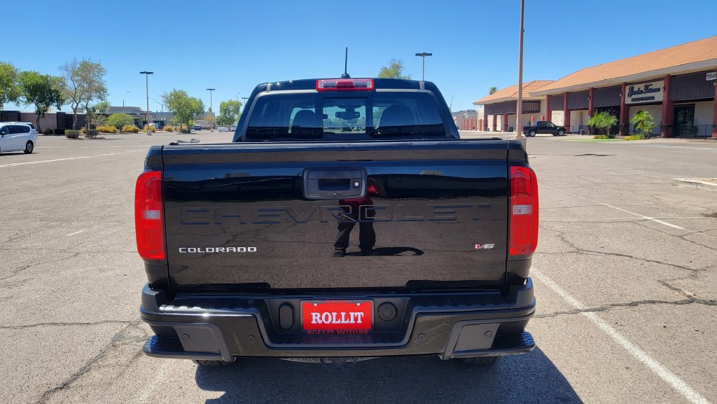 Used 2022 Chevrolet Colorado Z71 AWD/4WD image 8