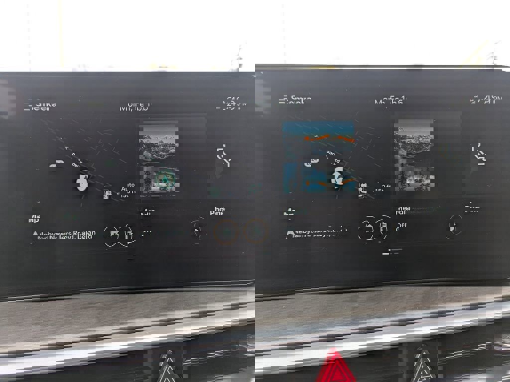 Used 2024 Kia Sorento SX image 21