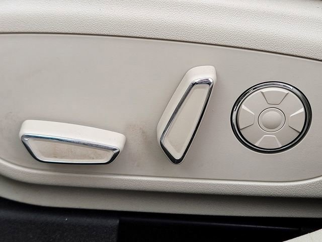 Used 2019 Lincoln MKZ Reserve w/ Luxury Package image 5