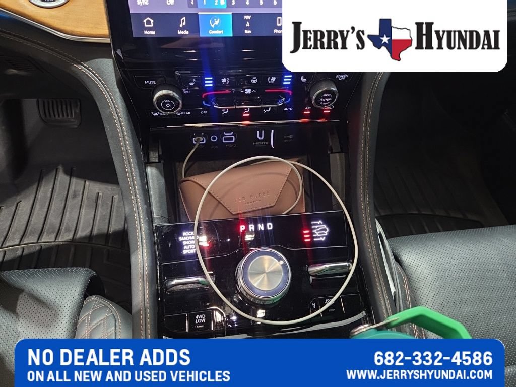 Used 2023 Jeep Grand Cherokee L Summit AWD/4WD image 14