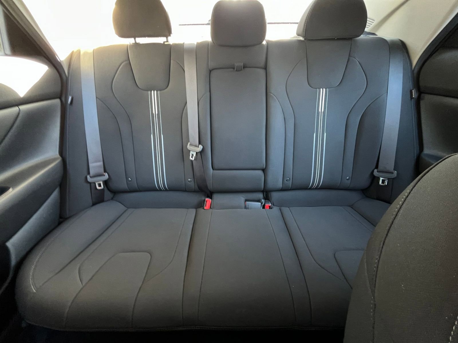 Used 2025 Hyundai Elantra SEL image 36