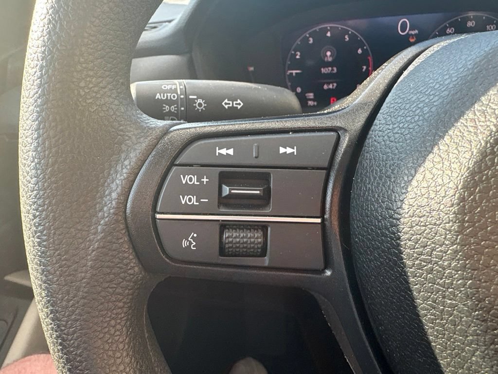 Certified 2025 Honda Accord SE image 16