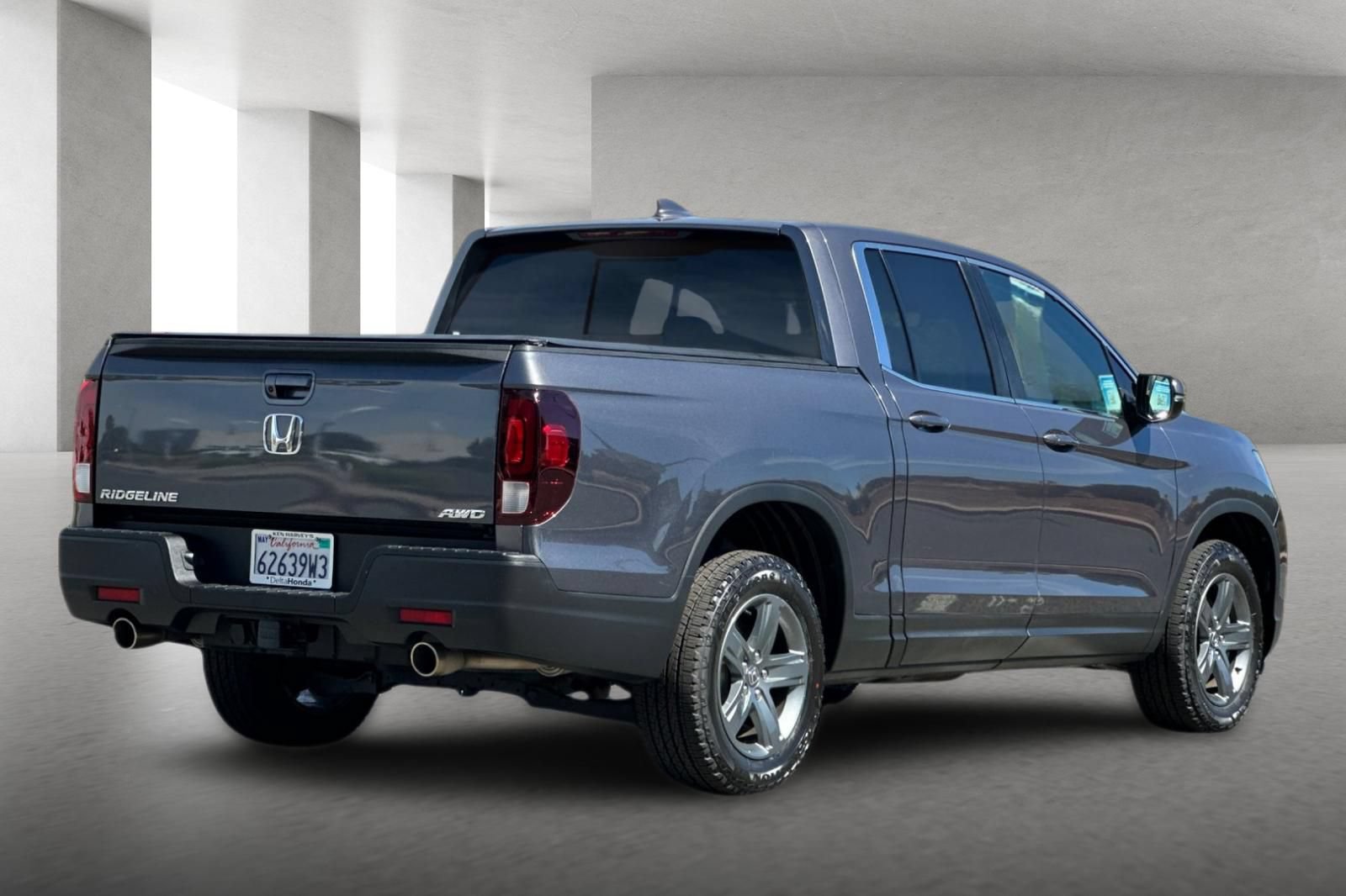 Certified 2023 Honda Ridgeline RTL image 4