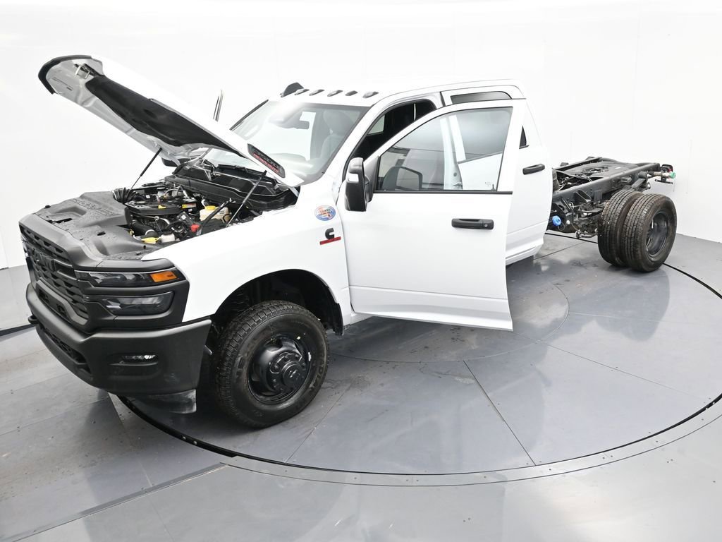 New 2026 RAM 3500 Tradesman image 39