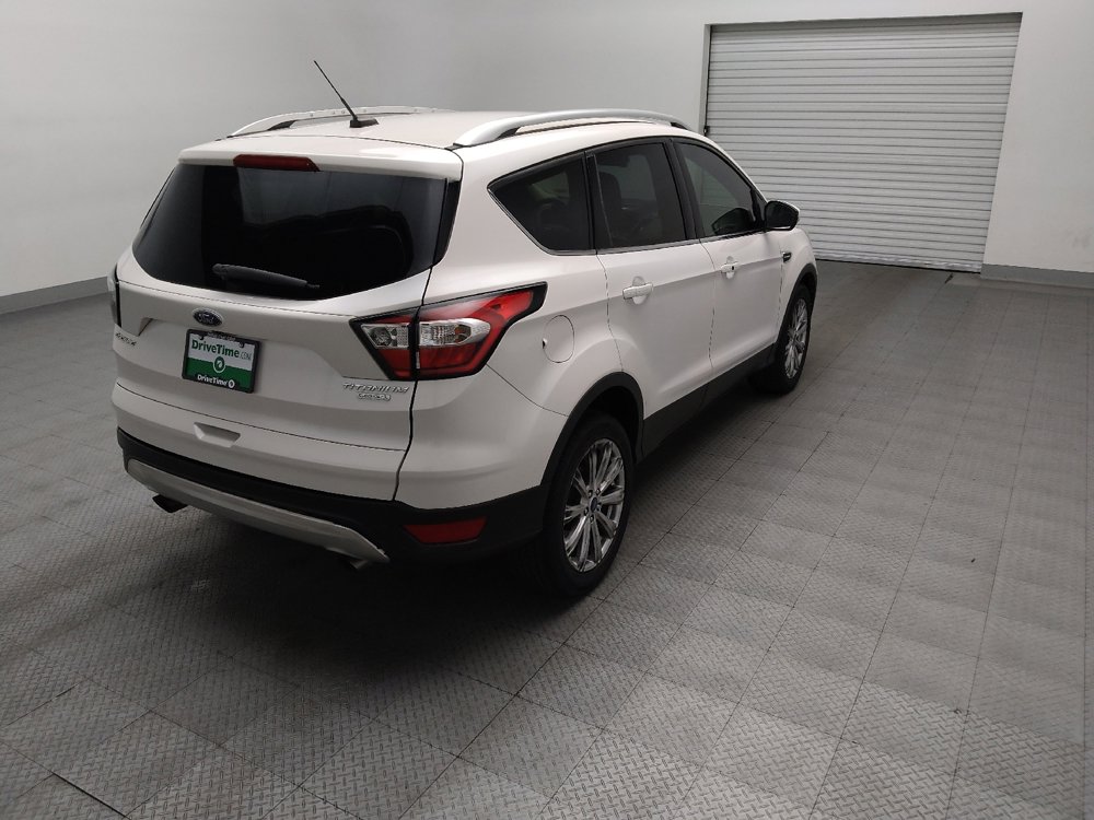 Used 2017 Ford Escape Titanium FWD image 9