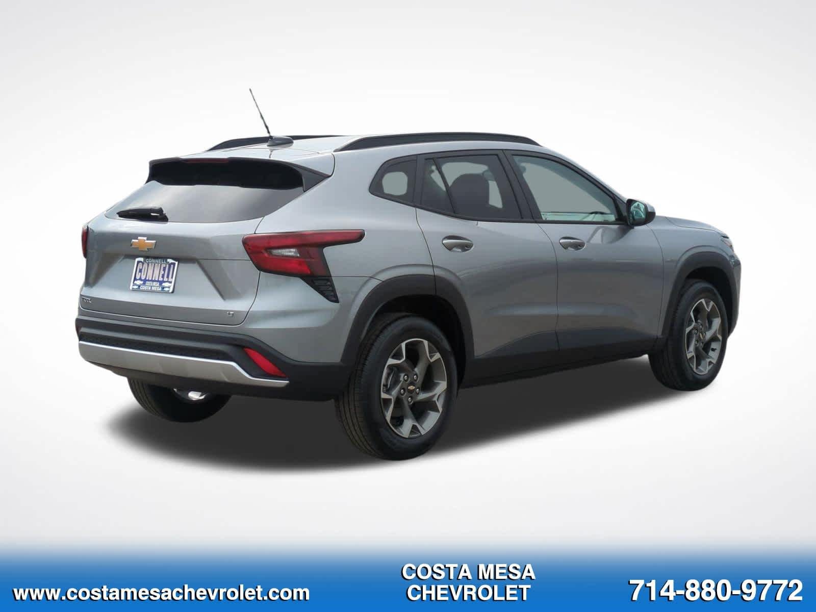 New 2026 Chevrolet Trax LT w/ Driver Confidence Package FWD image 5