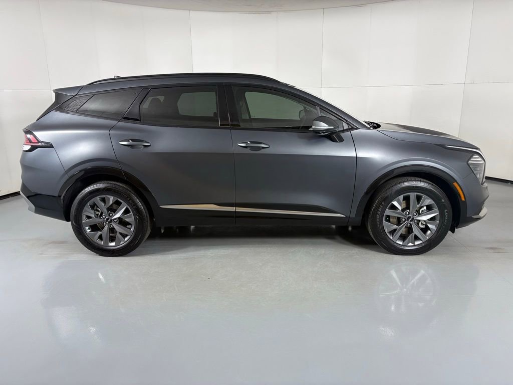 Used 2025 Kia Sportage SX Prestige image 9