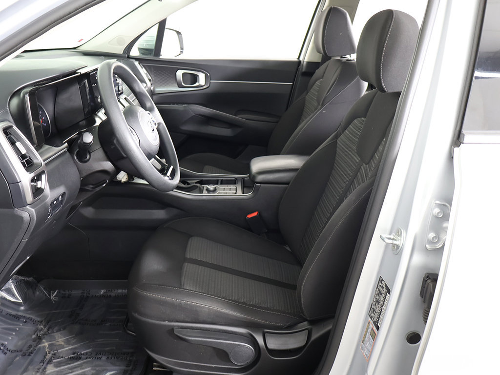 Used 2021 Kia Sorento LX AWD/4WD image 29