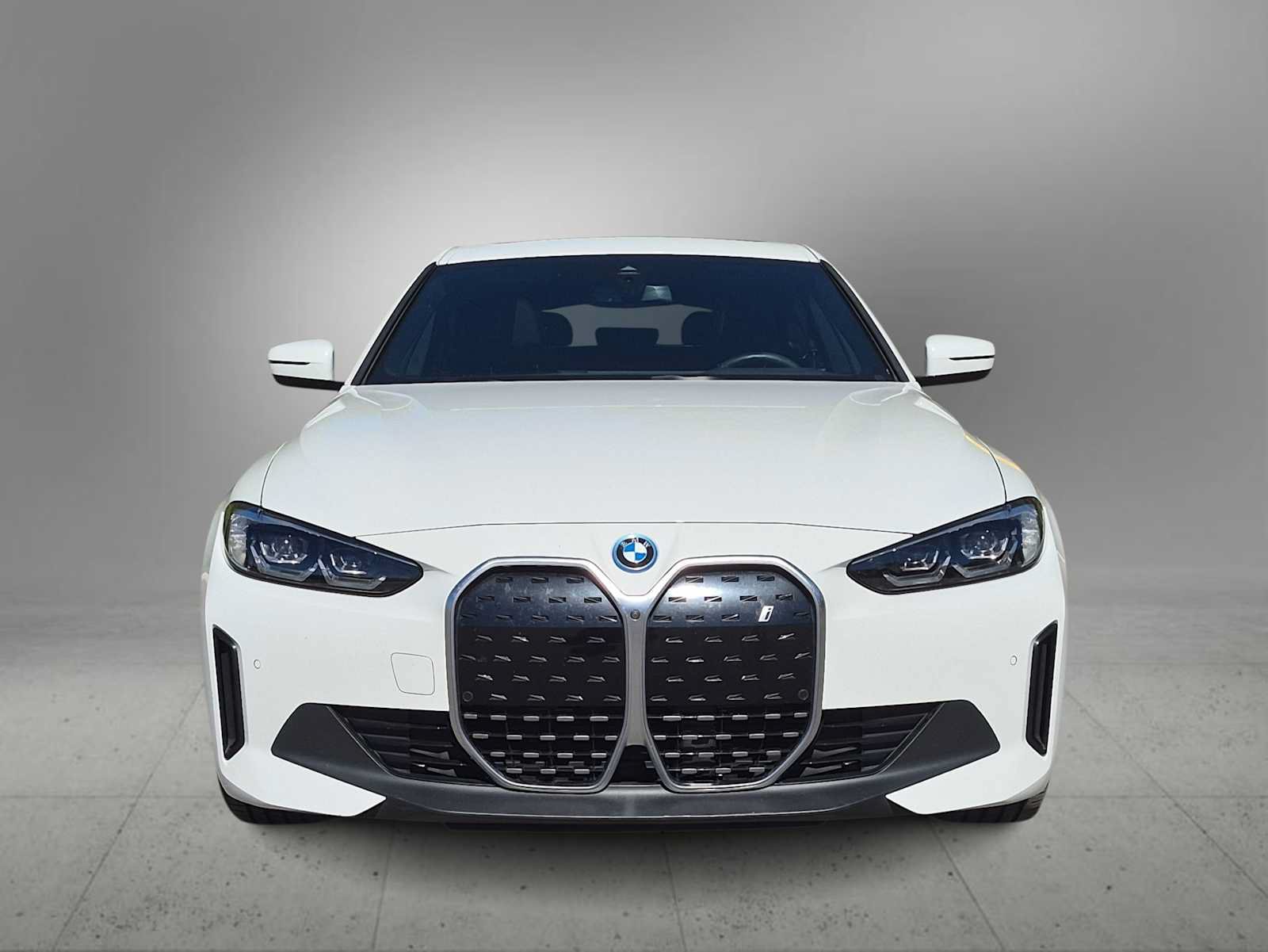 Used 2024 BMW i4 xDrive40i w/ Premium Package AWD/4WD image 3