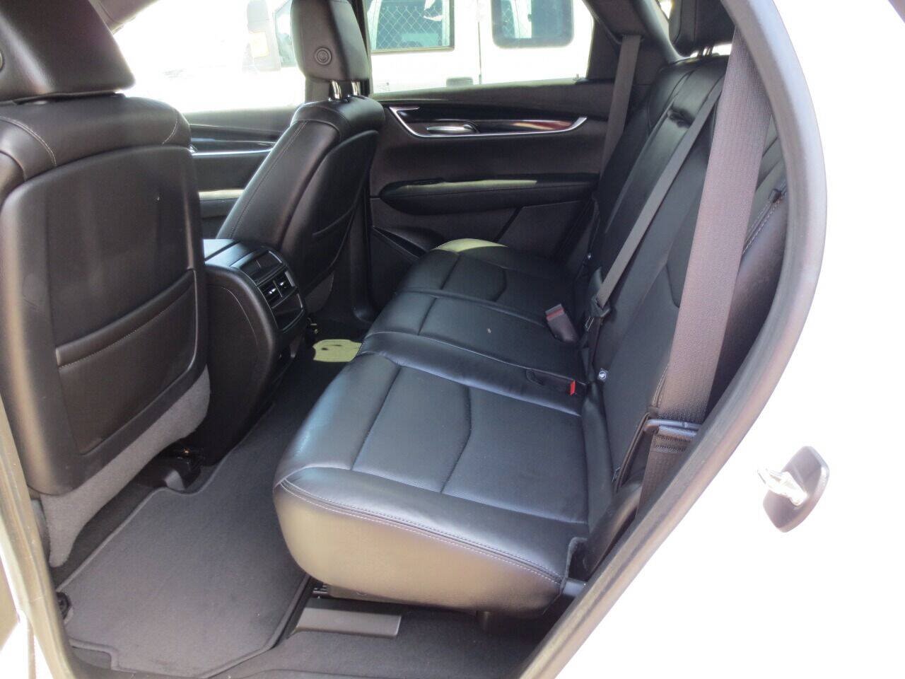Used 2020 Cadillac XT5 Premium Luxury FWD image 7