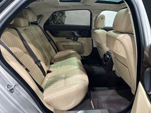 Used 2017 Jaguar XJ L Portfolio RWD image 46