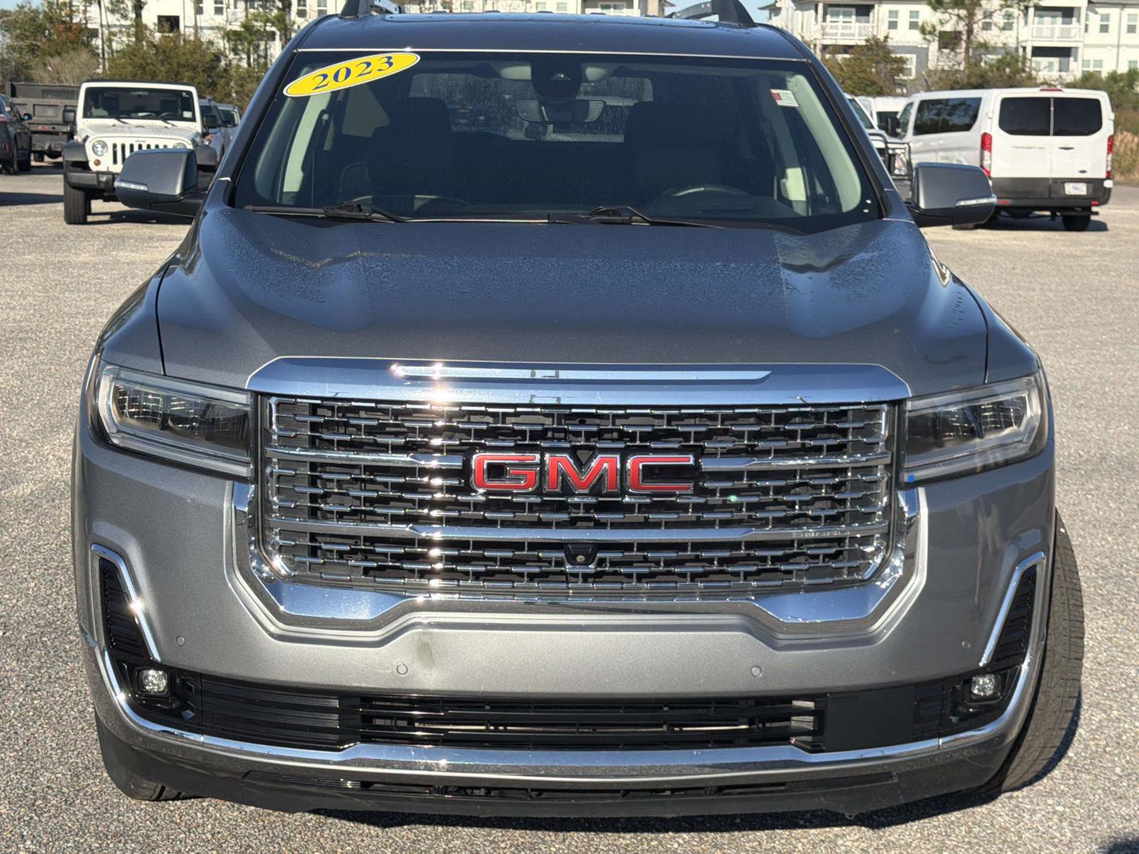 Used 2023 GMC Acadia Denali w/ Denali Ultimate Package image 3