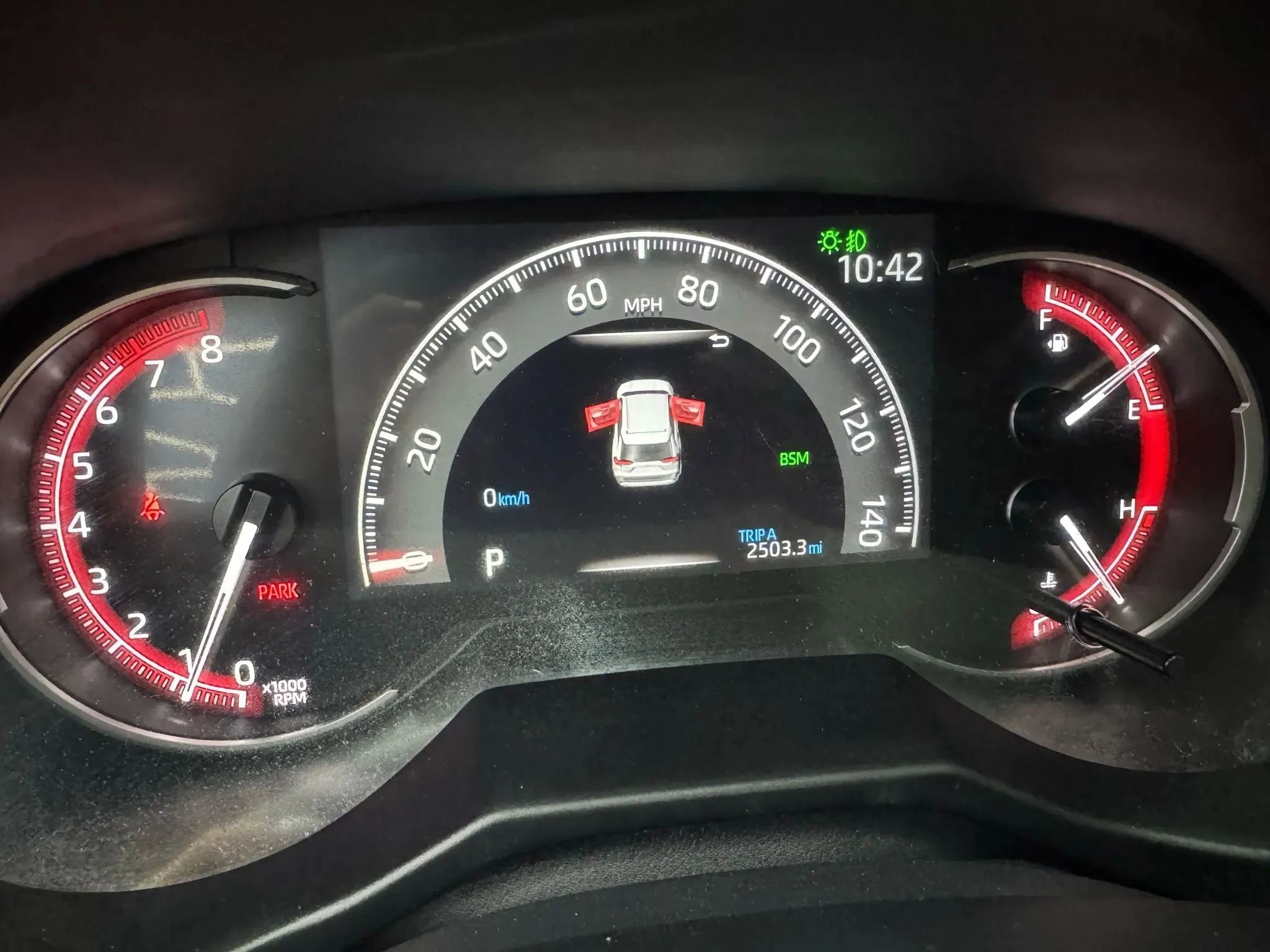 Used 2025 Toyota RAV4 XLE Premium w/ Weather Package AWD/4WD image 14