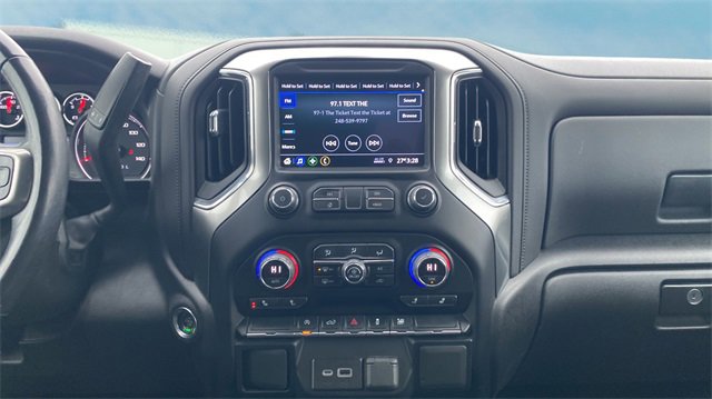 Used 2022 Chevrolet Silverado 1500 LT w/ Bed Protection Package image 10