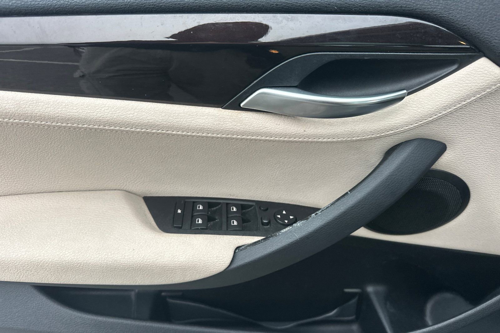 Used 2014 BMW X1 sDrive28i image 11