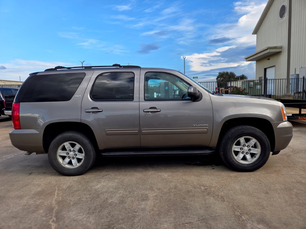 Used 2012 GMC Yukon SLT RWD image 4