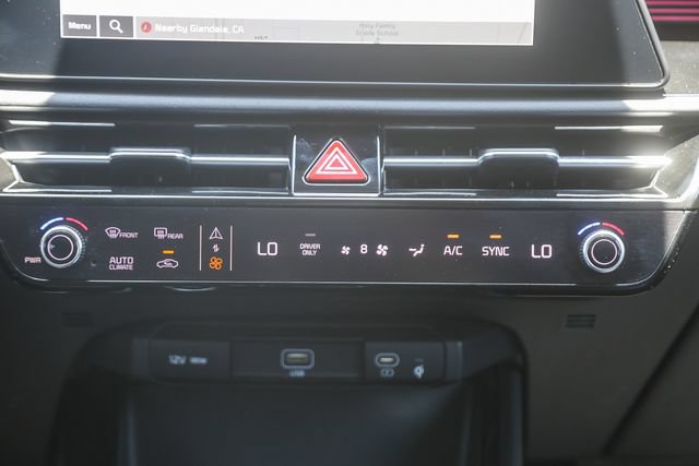 Certified 2023 Kia Niro EX Touring FWD image 14