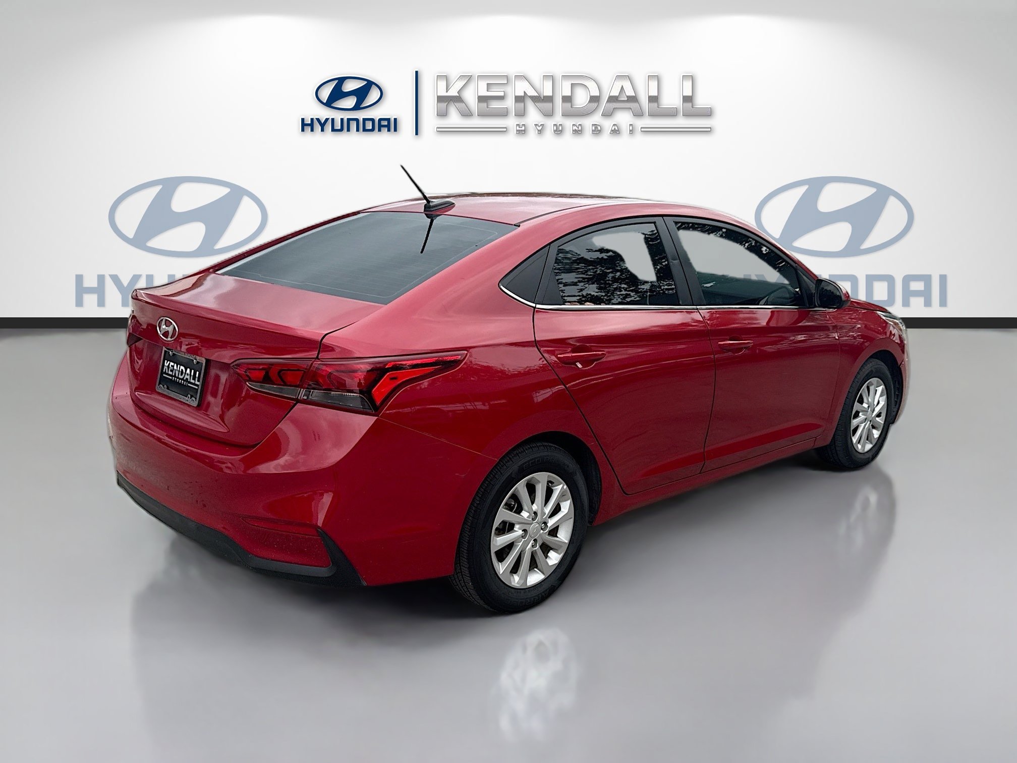 Used 2022 Hyundai Accent SEL FWD image 4