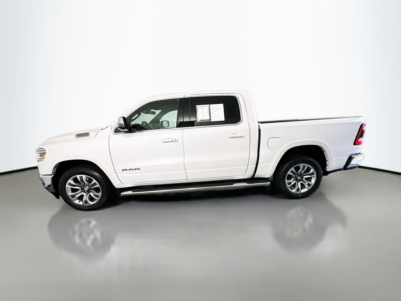 Used 2023 RAM 1500 Limited AWD/4WD image 4