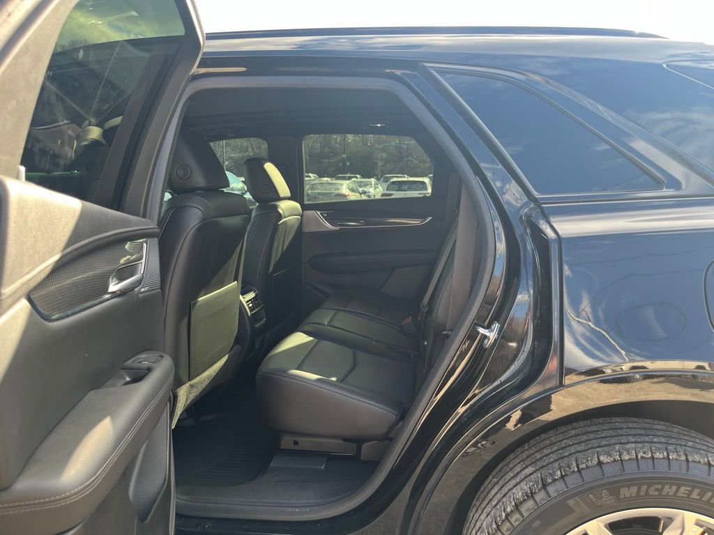Used 2024 Cadillac XT5 Sportv w/ LPO, Floor Liner Package AWD/4WD image 32