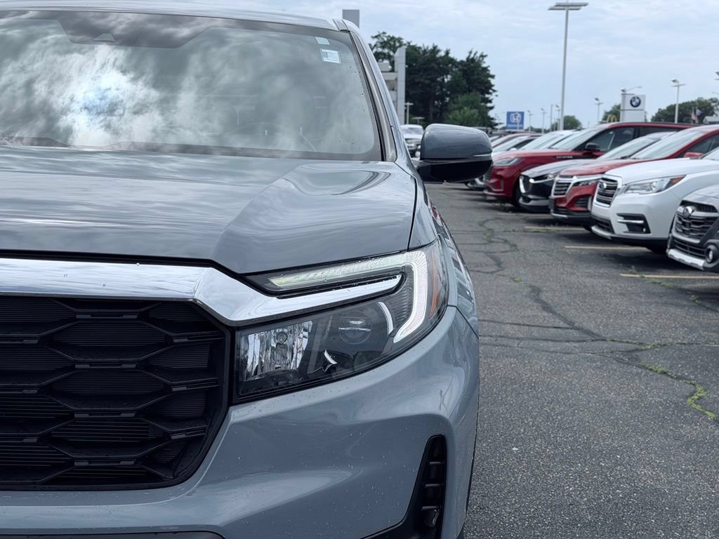 Used 2023 Honda Passport EX-L image 3